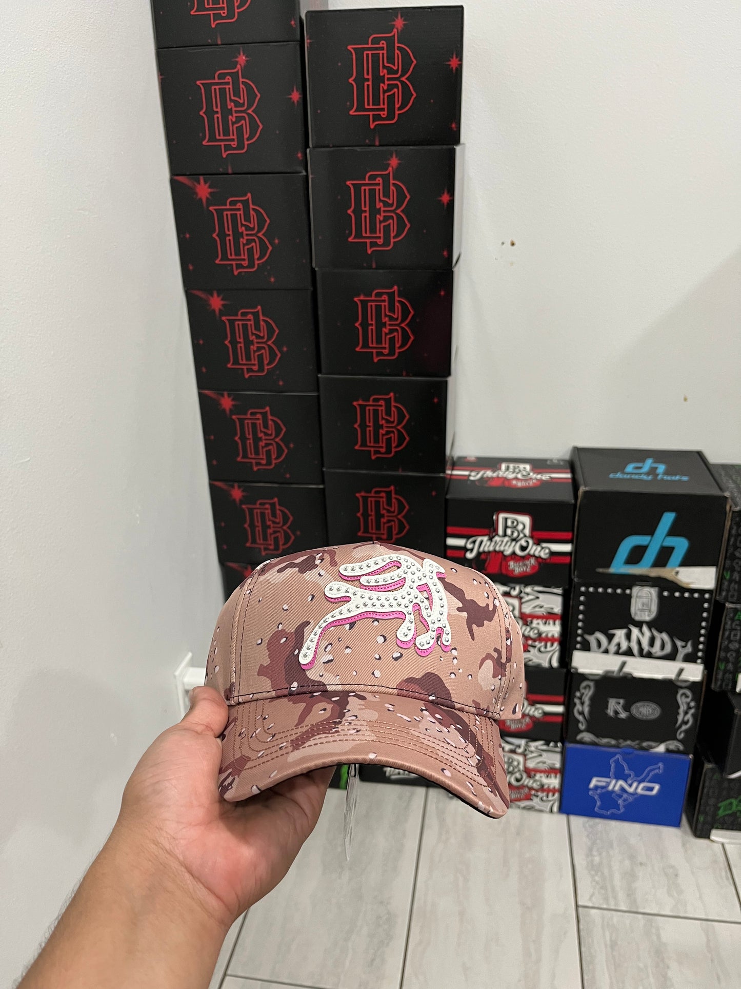 31 Hats (Pink Recon)