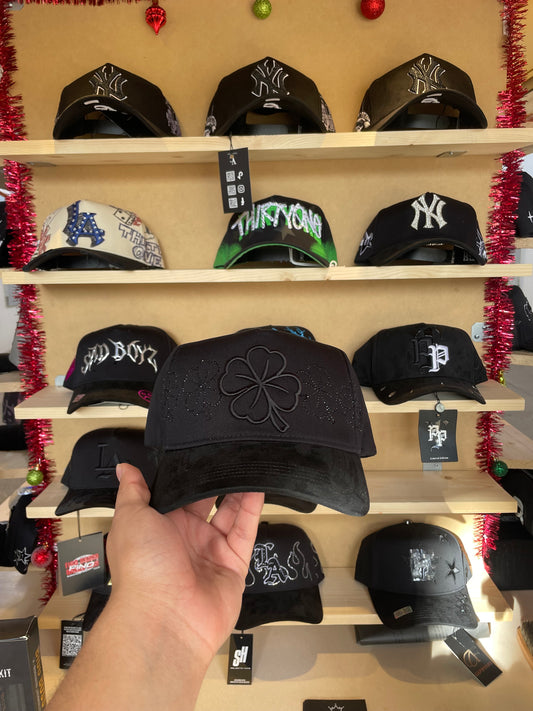 Blanco Hats “Trébol”